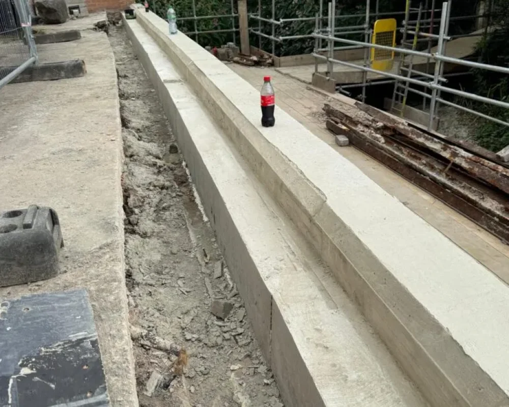 Concrete-retaining-wall-820x615.jpg