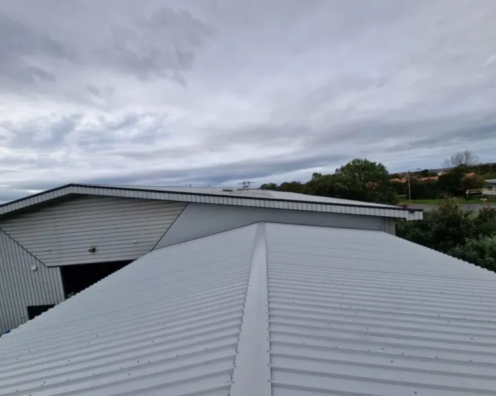 External-Grey-Roof-820x615.jpg