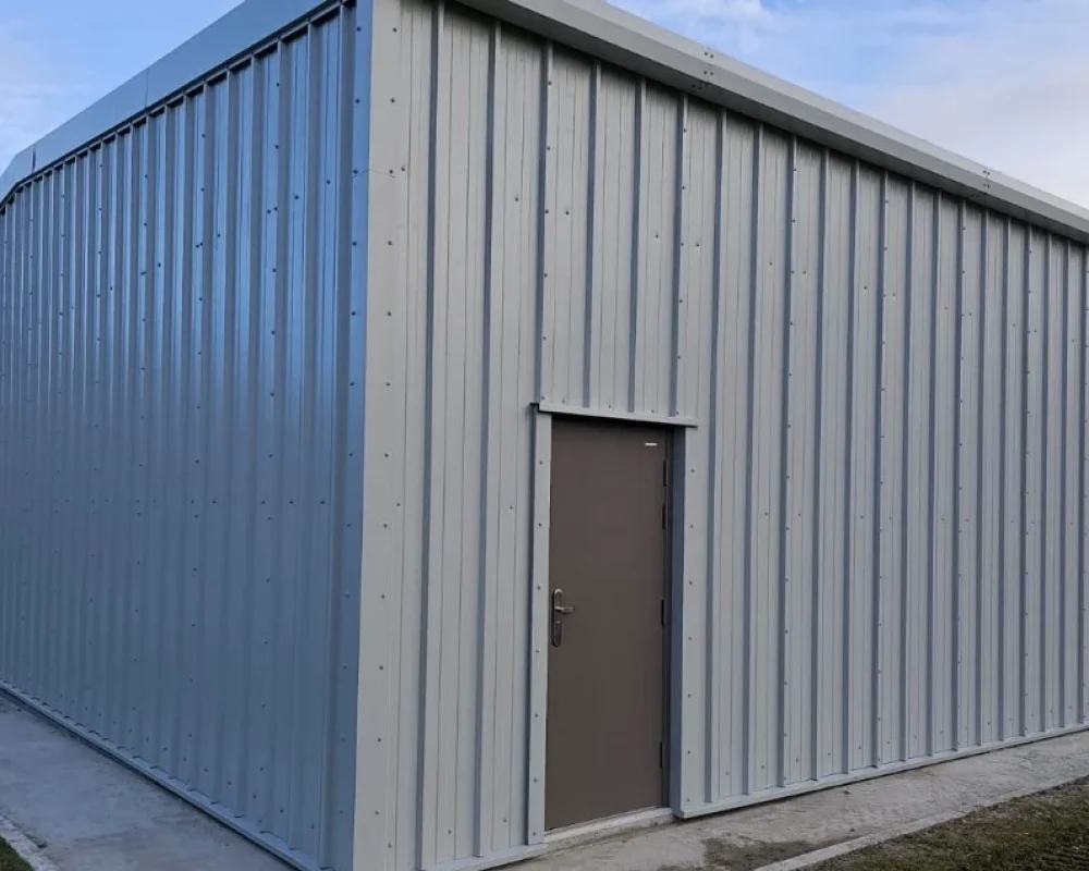 Bespoke utility workshop steel building for Essity UK Ltd